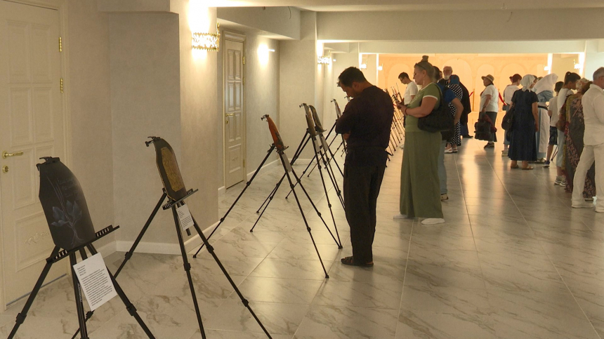 В Анапе открылась выставка современного искусства «Русский стиль: сталь»