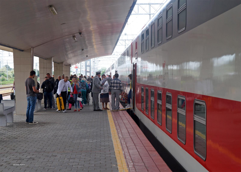 Первый двухэтажный поезд из Санкт-Петербурга прибыл в Анапу