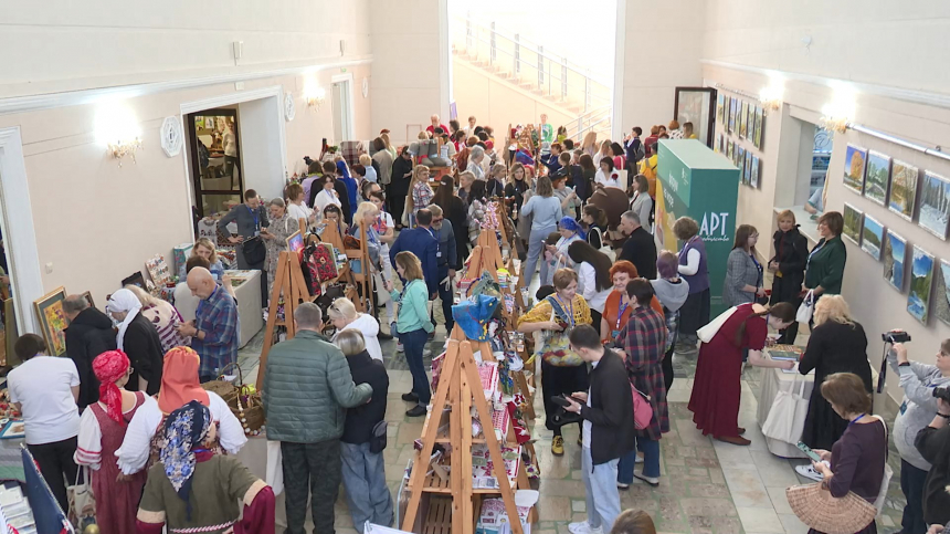 Выставка мастеров-ремесленников со всей России проходит в Анапе