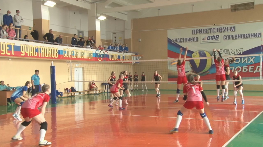 Сборная Краснодарского края в Анапе вышла в финал первенства России по волейболу