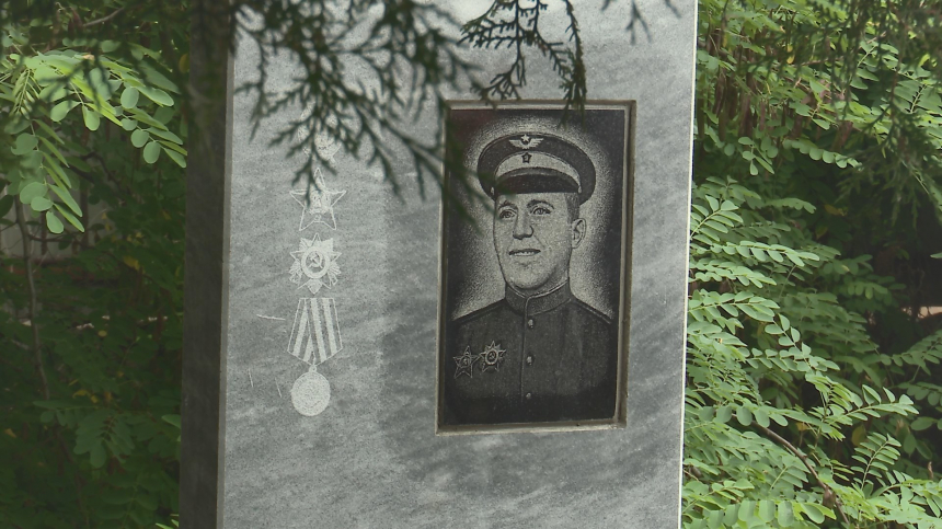 В Анапе восстановили памятник советскому офицеру