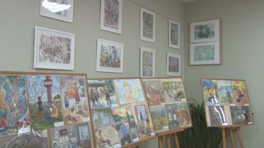В Анапе открылась выставка «Я учусь на художника»