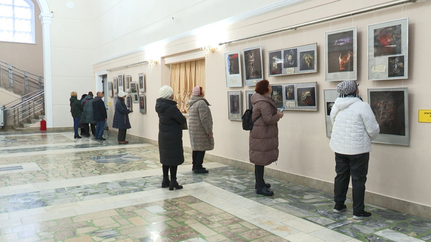 «Пока мы лиц не обрели»: в Анапе открылась уникальная фотовыставка