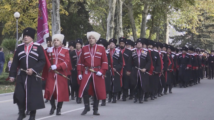 Анапское казачье общество готовится ко Дню Народного Единства