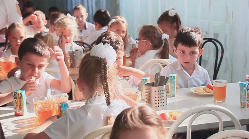 С 1 сентября в российских школах началась новая эра в питании