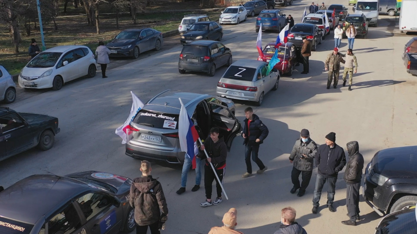 В Анапе прошел автопробег в рамках акции «Своих не бросаем»