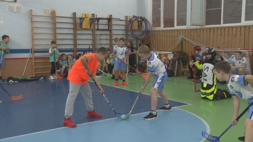 Детские команды Анапы по флорболу успешно выступили в Волгограде