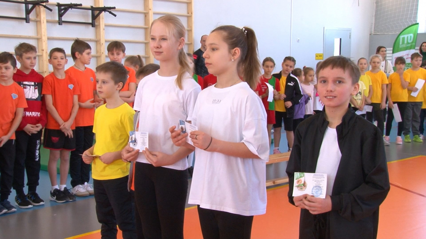 Спорт с детства. 4 ученика «Эврики» получили золотые знаки отличия ГТО