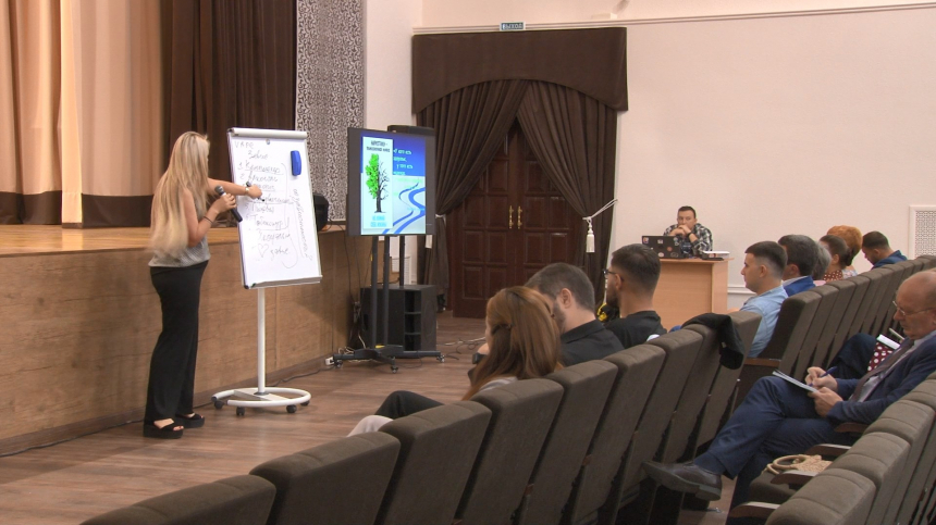 В Анапе провели семинар-совещание на тему: «Профилактика асоциальных явлений в молодёжной среде»