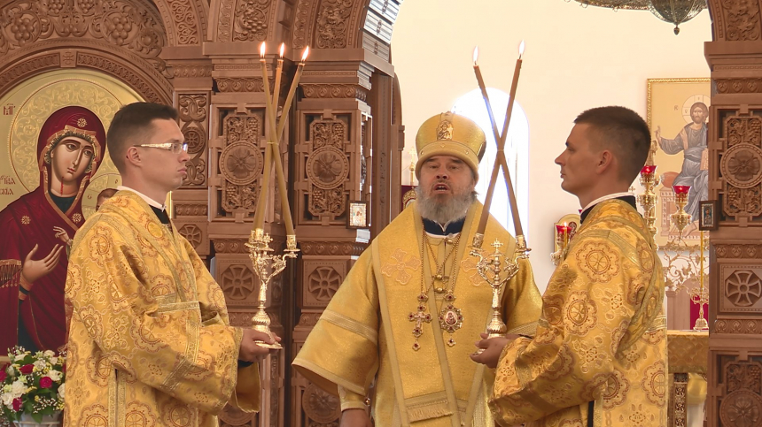 Епископ Новороссийский и Геленджикский Феогност в День Крещения Руси провел праздничную службу в Анапе 