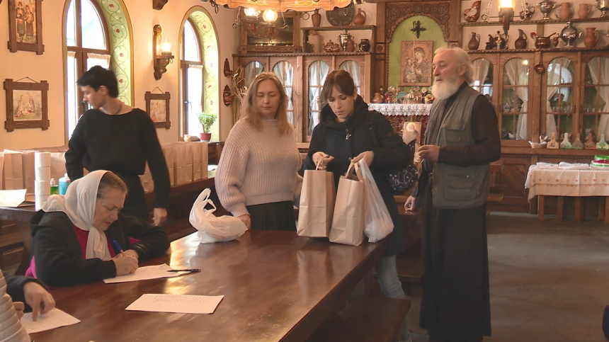 В храме преподобного Серафима Саровского оказывают помощь жителям Донецкой и Луганской областей