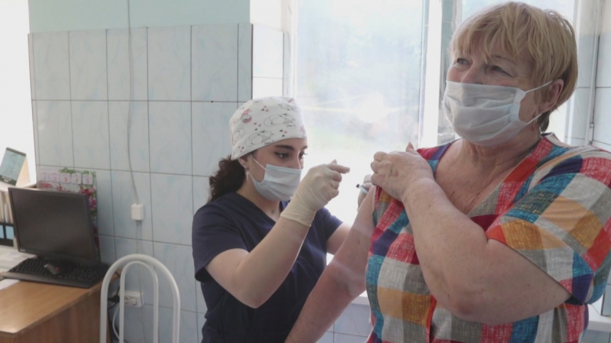 В Анапе продолжается вакцинация от коронавируса