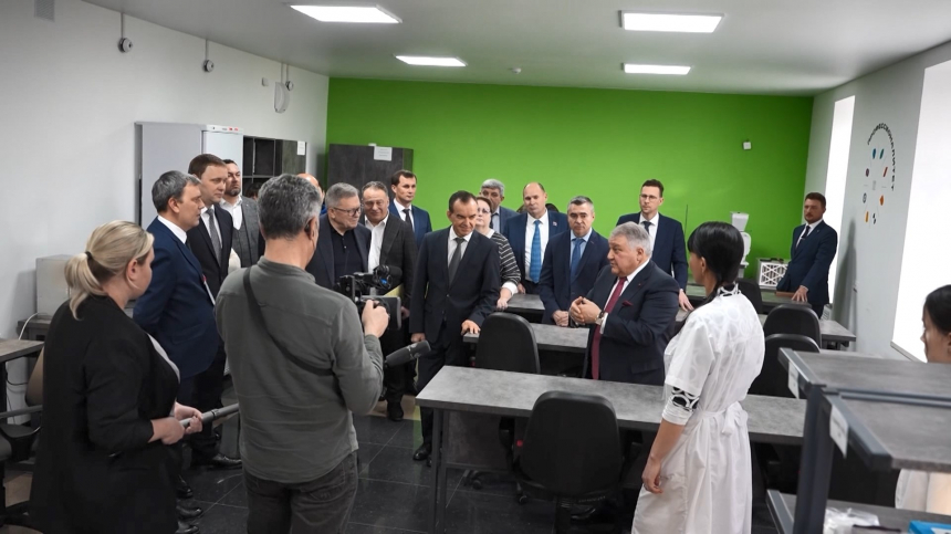 Губернатор Кубани и президент НИЦ «Курчатовский институт» посетили анапский сельхозтехникум