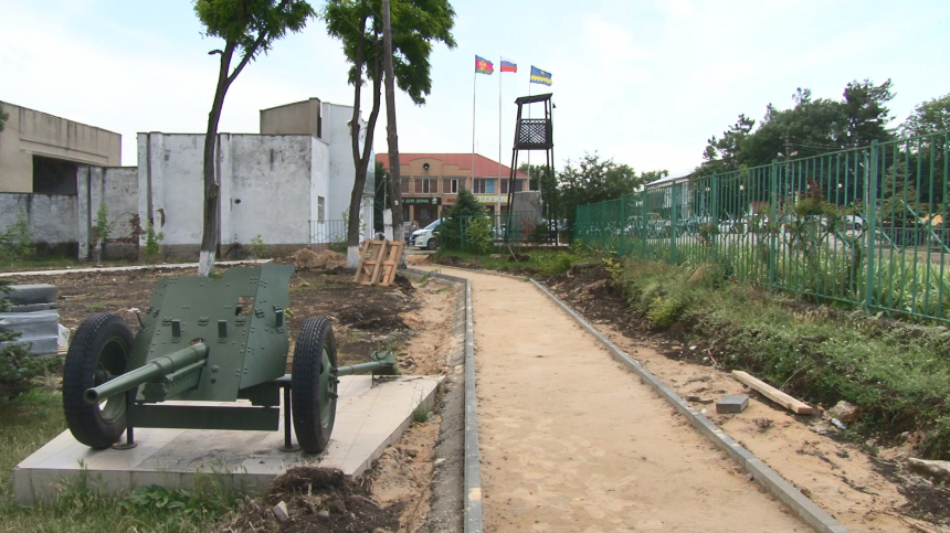 В Анапе идёт реконструкция Гостагаевского станичного парка