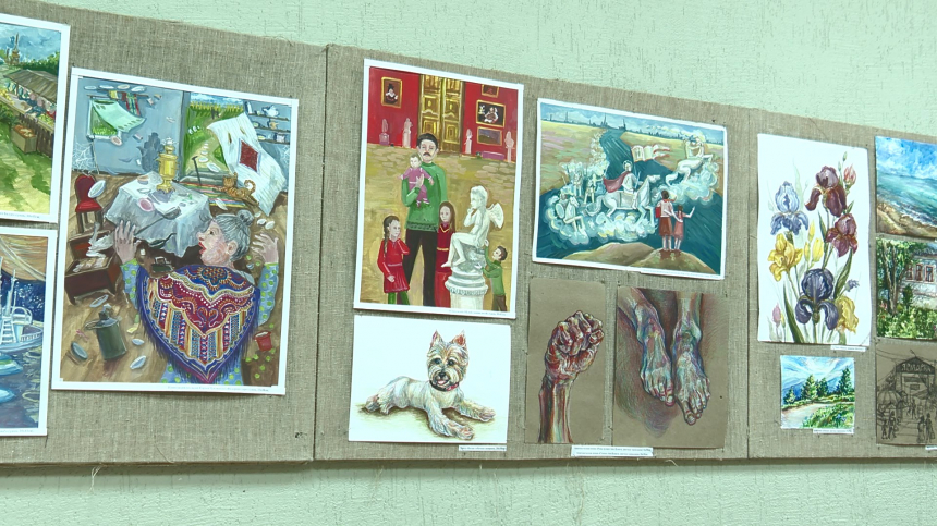 В Анапе открылась персональная выставка талантливой художницы