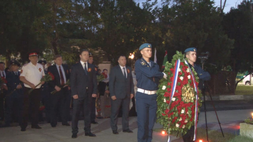 В 4 часа утра в Анапе прошла торжественная церемония памяти героев войны