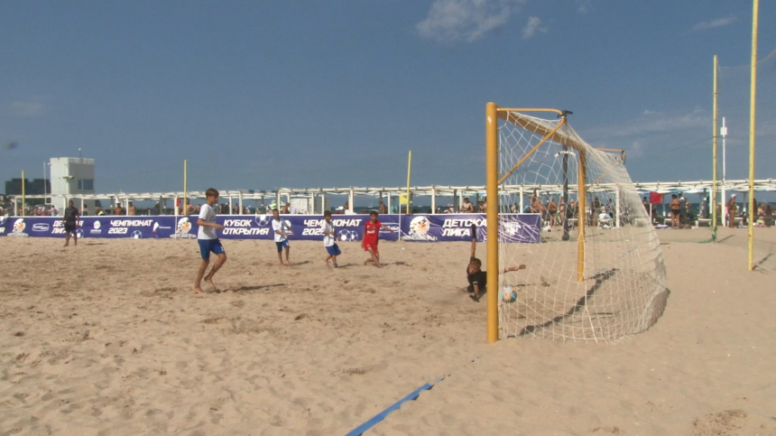 В Анапе состоялся турнир по пляжному футболу памяти героев-десантников