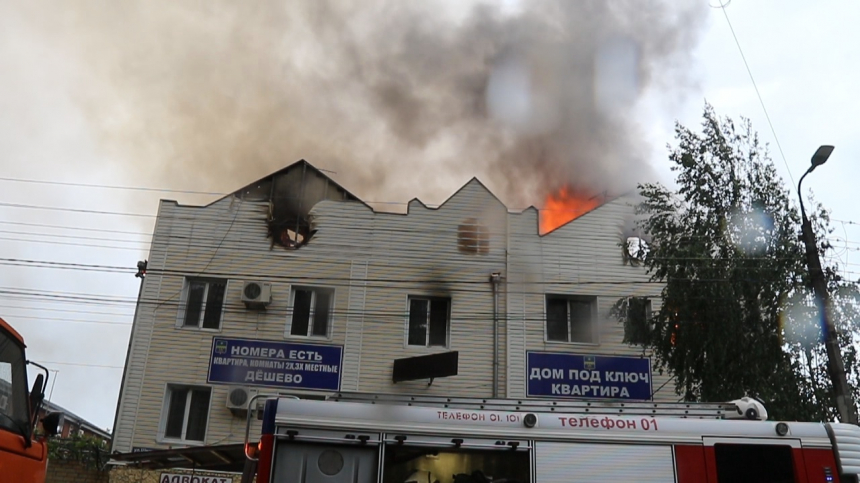 Пожар в трёхэтажном доме в Анапе, эвакуированы 15 человек