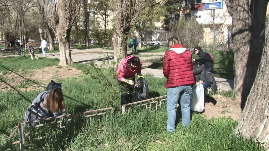 В Анапе прошёл масштабный общегородской субботник