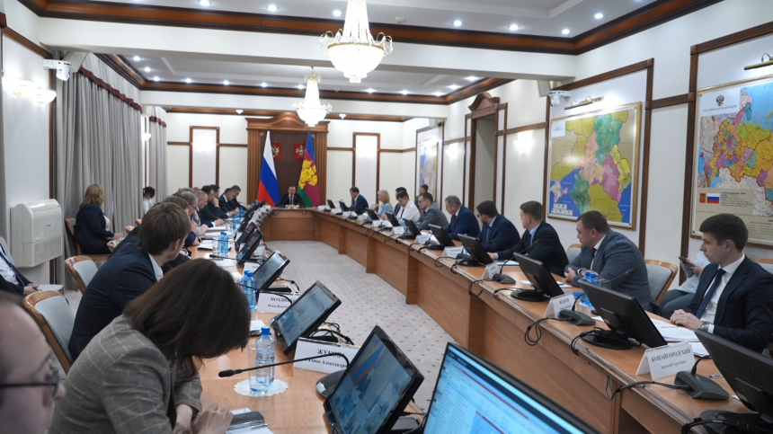 Более 700 обращений поступило от анапчан на «Прямую линию» губернатора Кубани