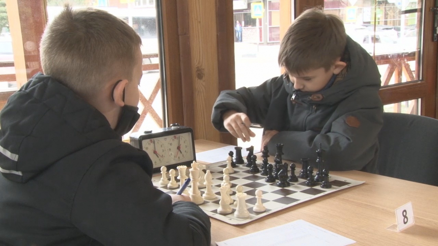 В клубе «Море шахмат» стартовал турнир «Крымская весна»