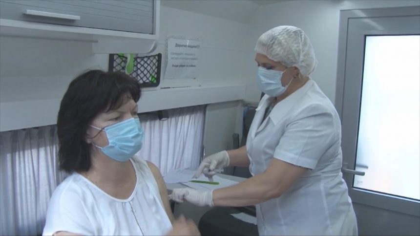 На Кубани расширили список специальностей для  обязательной вакцинации
