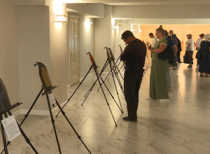 В Анапе открылась выставка современного искусства «Русский стиль: сталь»